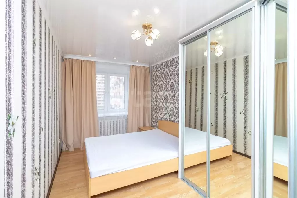 3-к кв. Тюменская область, Тюмень Мелиораторов мкр, ул. Голышева, 4 ... - Фото 1