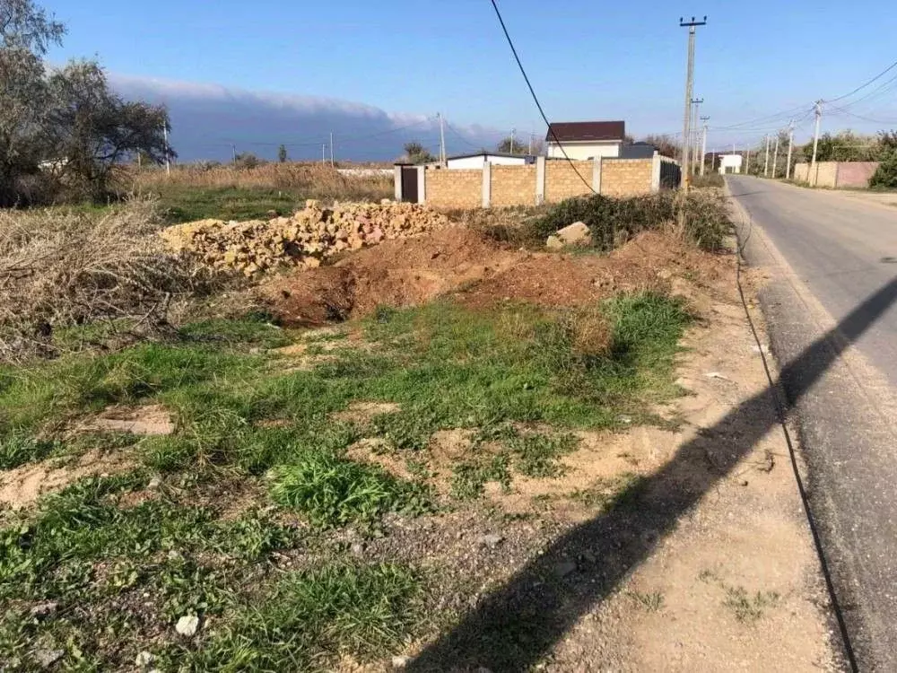 Участок в Крым, Сакский район, Новофедоровка пгт ул. Тимура Апакидзе ... - Фото 1