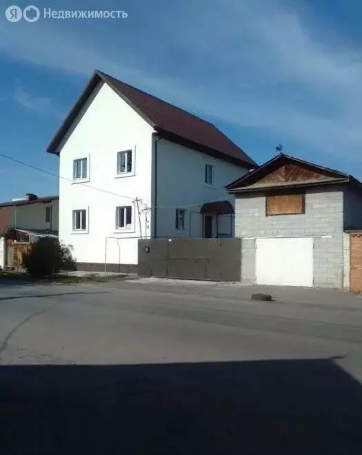 Дом в Тюмень, Пролетарская улица (240 м) - Фото 1
