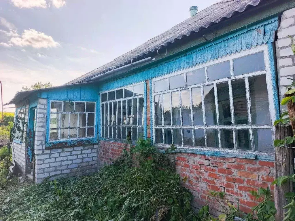 Дом в Белгородская область, Валуйский муниципальный округ, с. ... - Фото 1