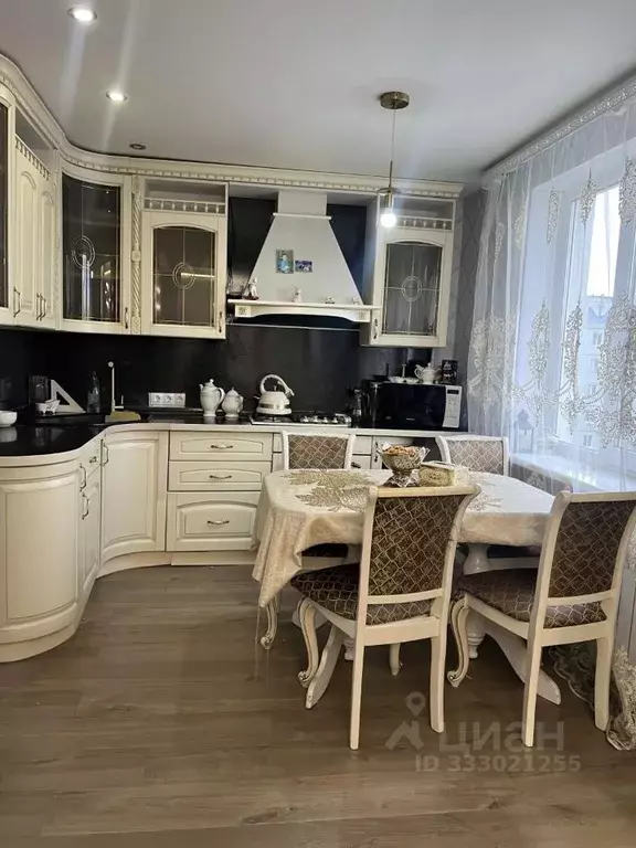 4-к кв. Коми, Сыктывкар ул. Малышева, 14 (87.0 м) - Фото 1