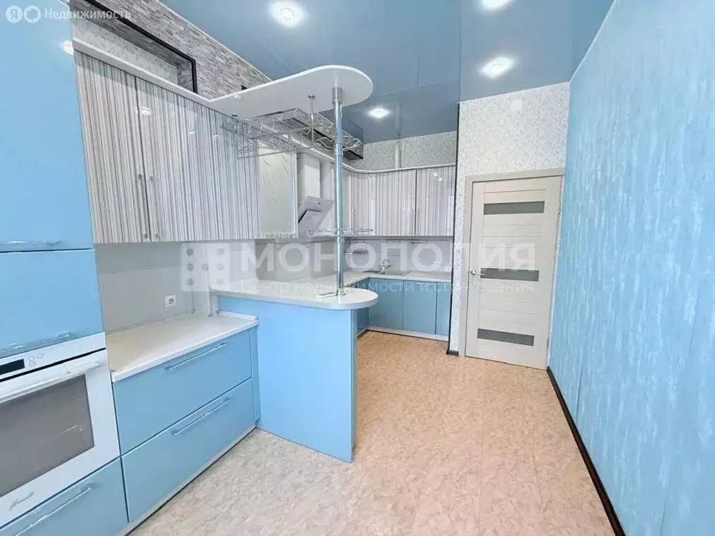 2-комнатная квартира: Белогорск, 1-я Вокзальная улица, 7 (69.3 м) - Фото 1