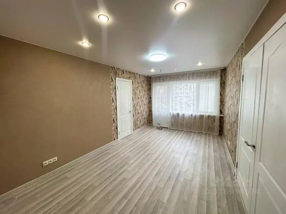 2-к кв. Пермский край, Березники Юбилейная ул., 85 (43.6 м) - Фото 0