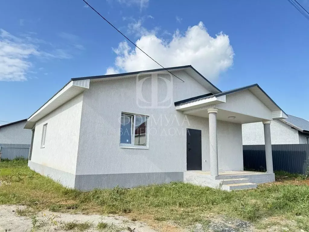 Дом в Свердловская область, Белоярский муниципальный округ, пос. ... - Фото 1