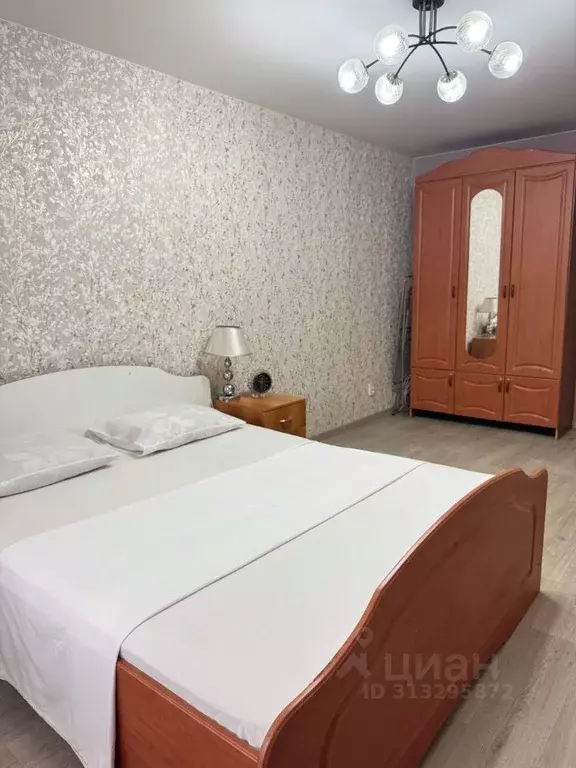 3-к кв. Пензенская область, Пенза ул. Тухачевского, 94 (75.0 м) - Фото 0