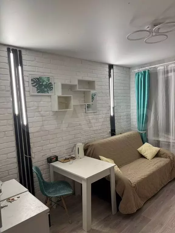 Комната 13 м в 2-к., 5/5 эт. - Фото 1