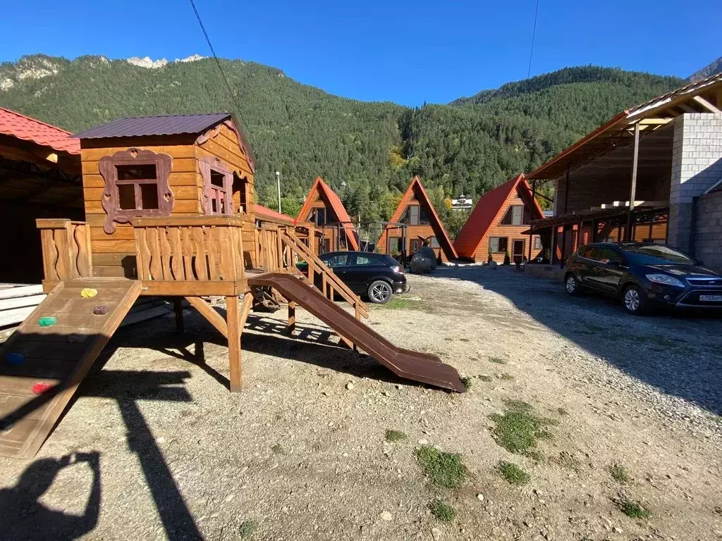 Дом в Карачаево-Черкесия, Теберда Карачаевский городской округ, ул. ... - Фото 2