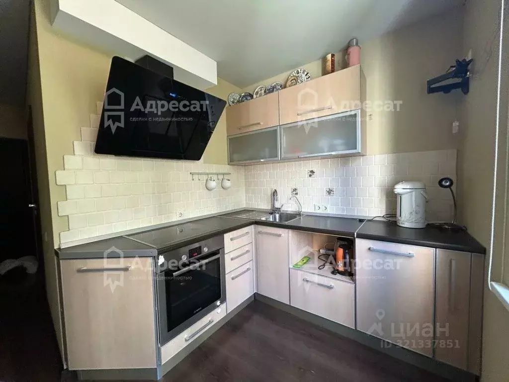 1-к кв. Волгоградская область, Волгоград ул. Кирова, 98 (34.6 м) - Фото 1