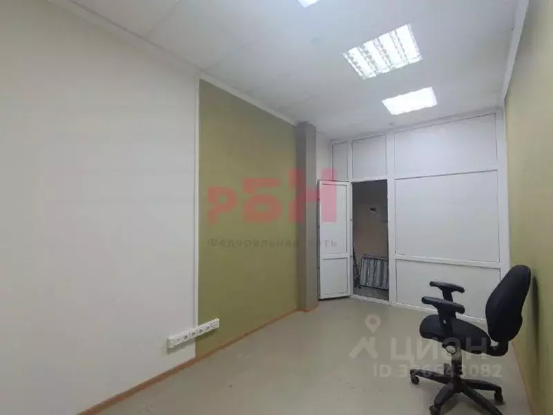 Офис в Тюменская область, Тюмень Тюменский-1 мкр, ул. Николая ... - Фото 1