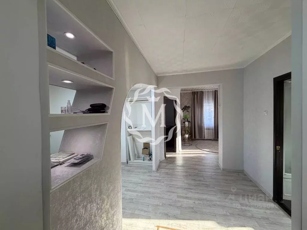 Дом в Бурятия, Иволгинский район, Гурульбинское с/пос, с. Поселье ул. ... - Фото 1