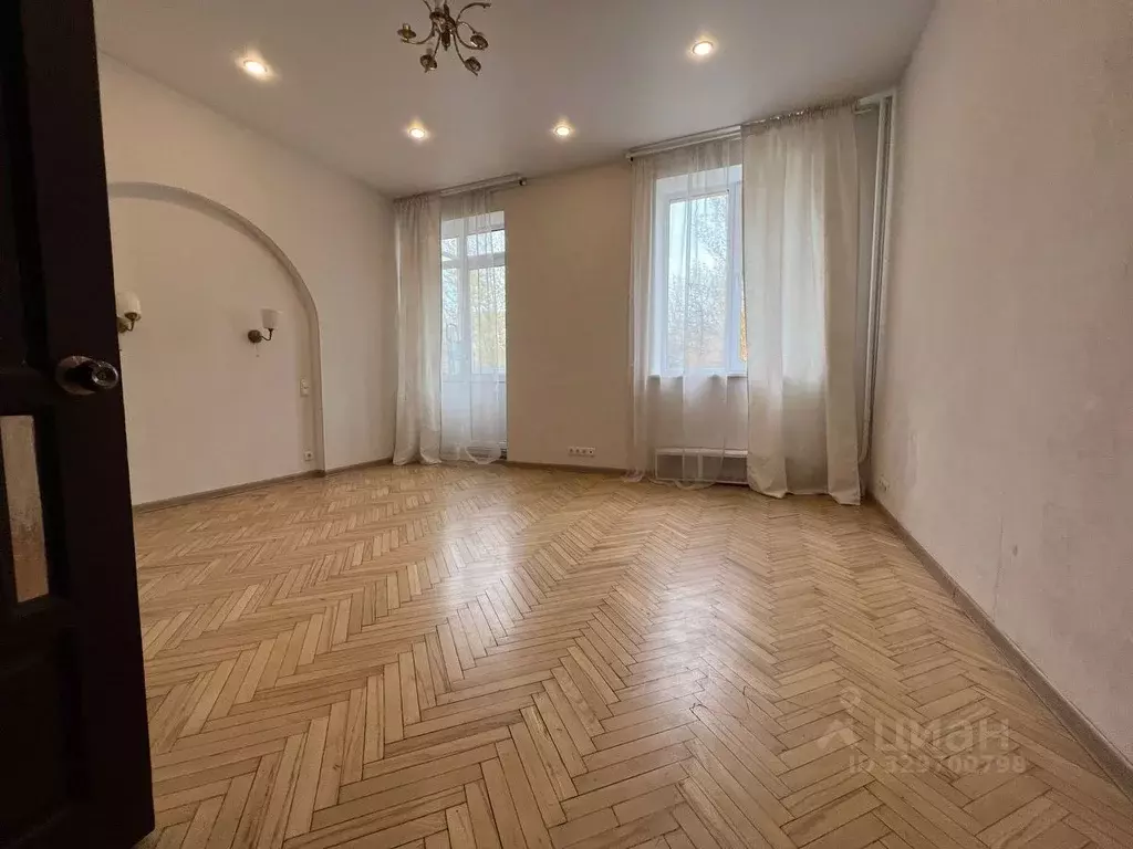 3-к кв. Москва ул. Хамовнический Вал, 18 (80.0 м) - Фото 1