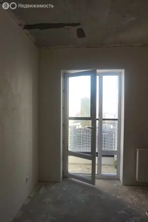 2-комнатная квартира: Екатеринбург, улица Свердлова, 32Б (50 м) - Фото 1