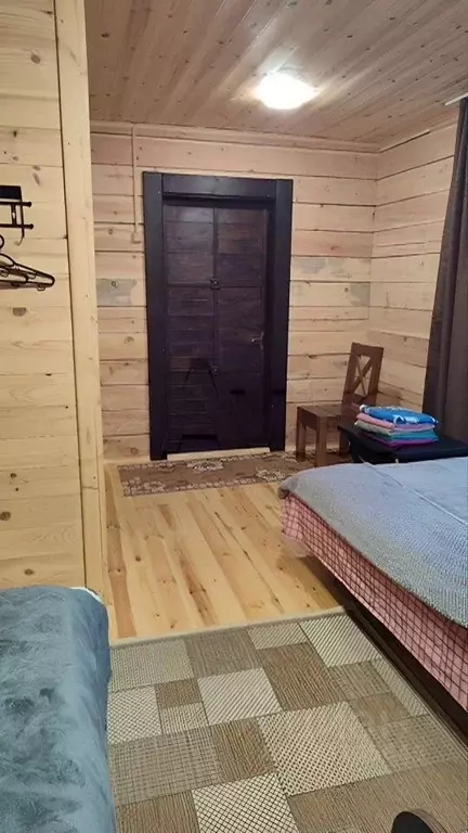 Дом в Алтай, Чемальский район, с. Чемал ул. Чорос-Гуркина, 27 (95 м) - Фото 1