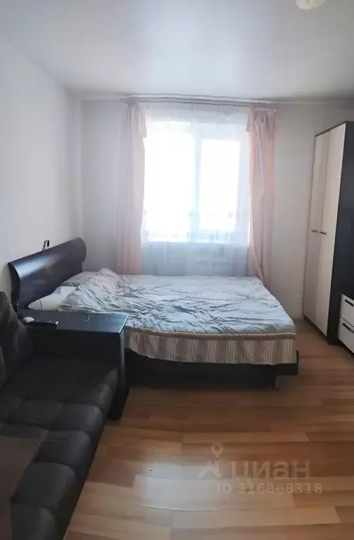 1-к кв. Свердловская область, Екатеринбург ул. Победы, 35 (31.0 м) - Фото 1