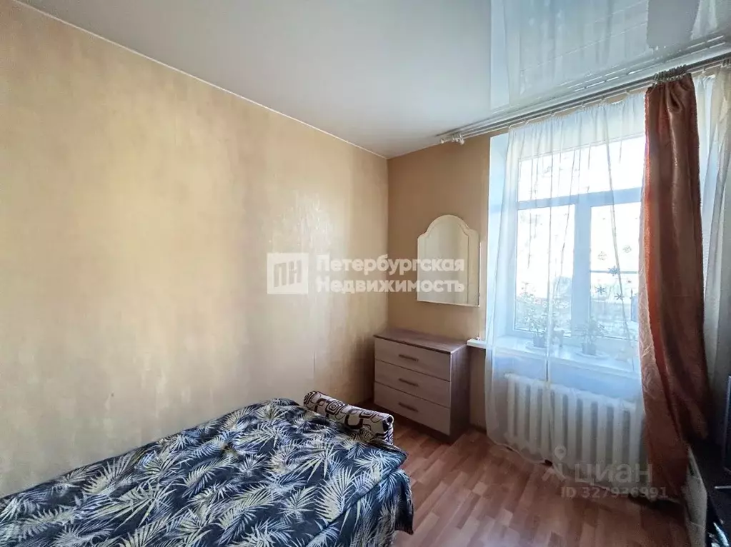 Комната Санкт-Петербург Среднеохтинский просп., 11К3 (13.0 м) - Фото 1