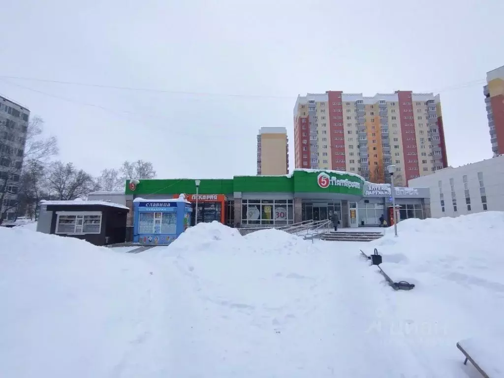 Помещение свободного назначения в Татарстан, Набережные Челны 11-й ... - Фото 1