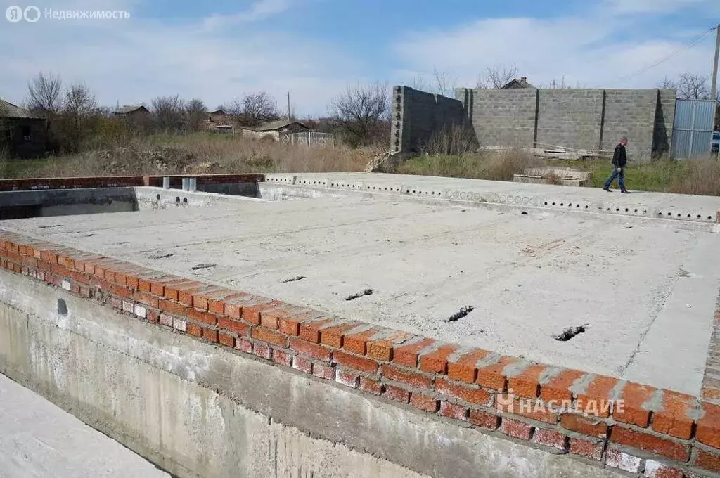 Дом в хутор Богатов, Набережная улица, 32 (100 м) - Фото 0