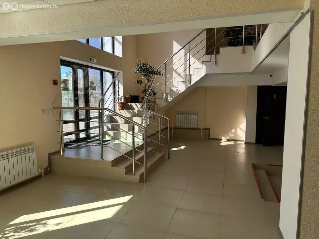 Помещение свободного назначения (611 м) - Фото 0