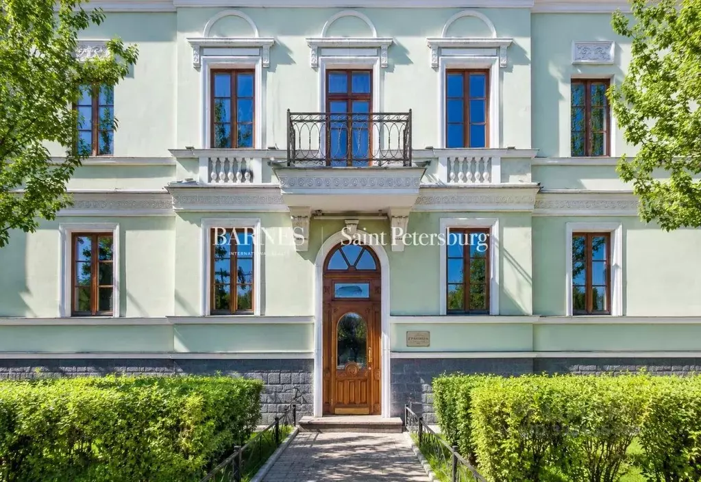 3-к кв. Санкт-Петербург наб. Лейтенанта Шмидта, 21 (135.0 м) - Фото 1