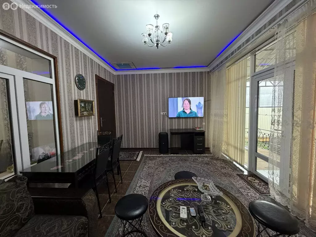 Дом в село Хазар, 1-я Приморская улица, 4 (100 м) - Фото 2