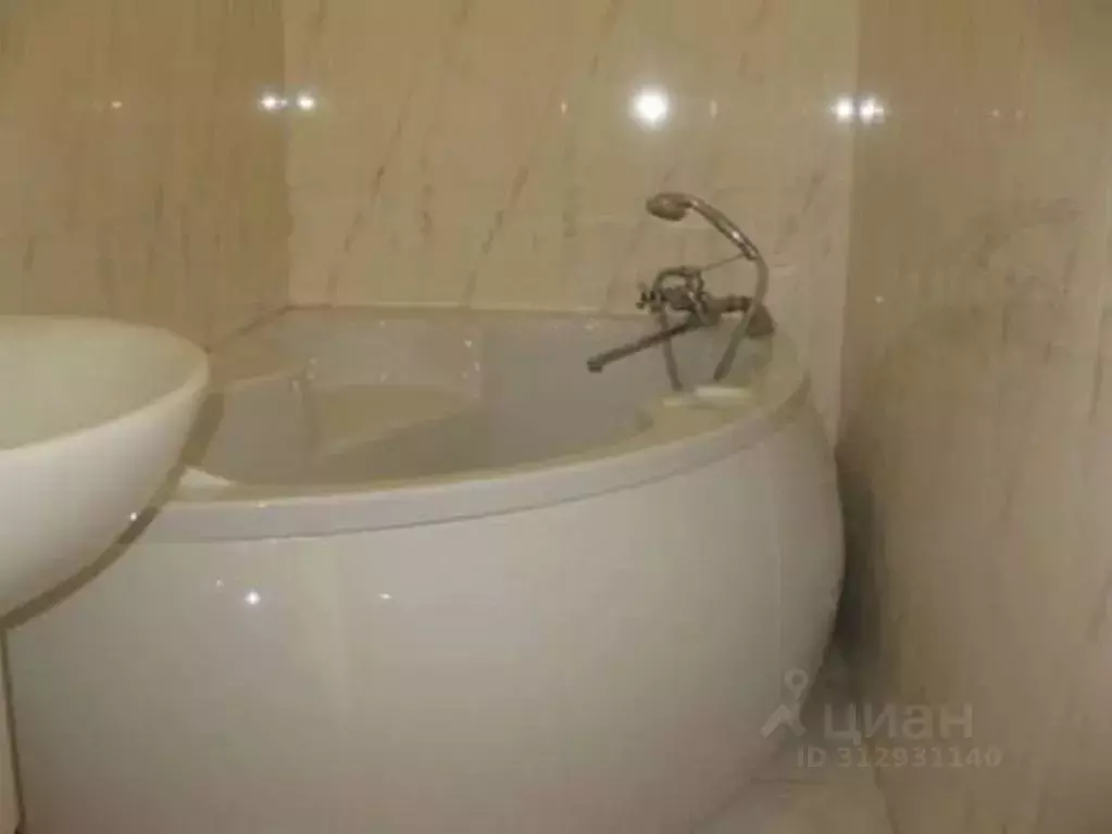 Дом в Крым, Евпатория ул. Имени Бартенева, 6 (30 м) - Фото 2