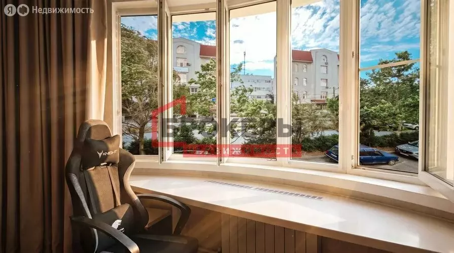3-комнатная квартира: Севастополь, улица Героев Бреста, 116 (103.8 м) - Фото 1