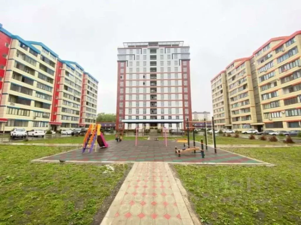 1-к кв. Кабардино-Балкария, Нальчик Балкарская ул., 97к1 (70.0 м) - Фото 1