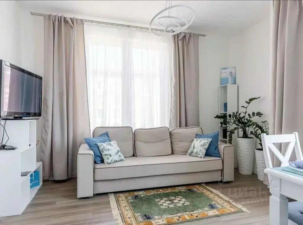 1-к кв. Санкт-Петербург Октябрьская наб., 40 (43.0 м) - Фото 1