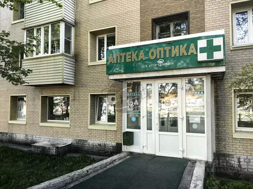 Торговая площадь в Камчатский край, Елизово ул. Завойко, 11 (167 м) - Фото 0