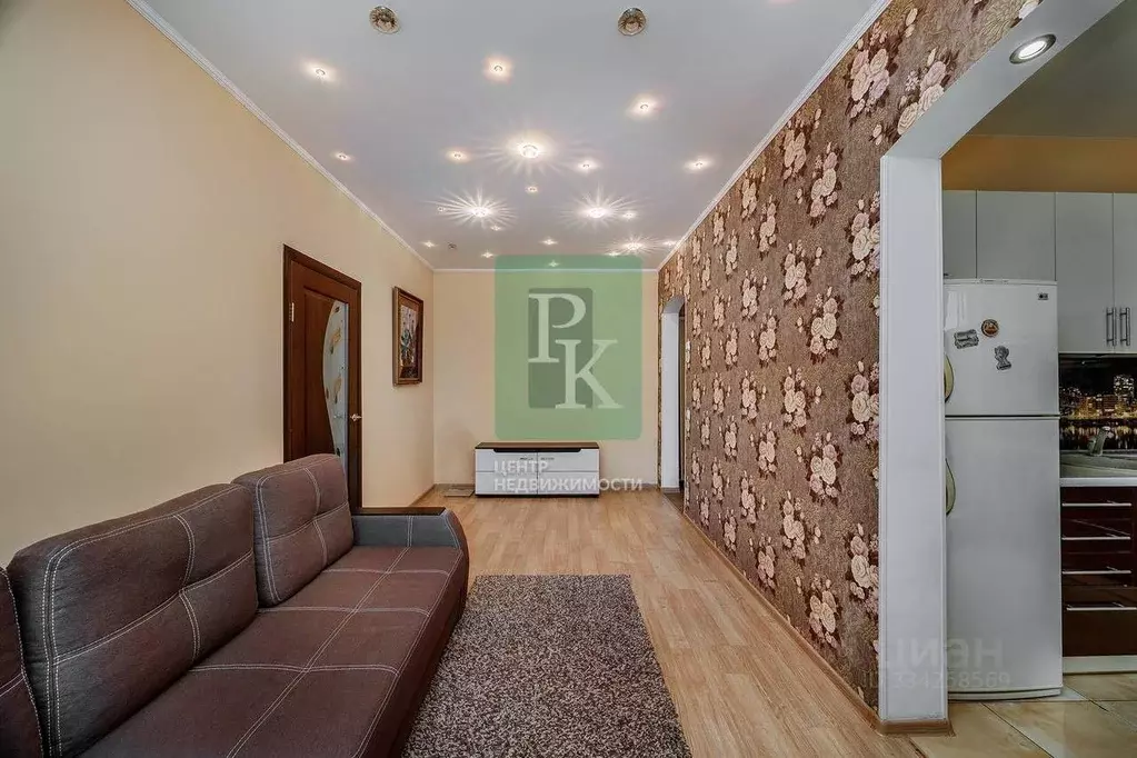 2-к кв. Севастополь ул. Надежды Краевой, 9 (41.2 м) - Фото 2