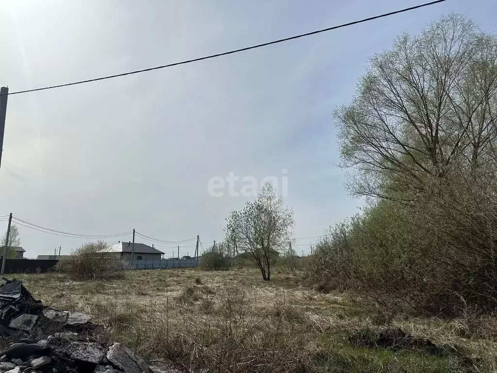 Участок в Татарстан, Тукаевский район, д. Азьмушкино ул. Вахитова, 16 ... - Фото 0