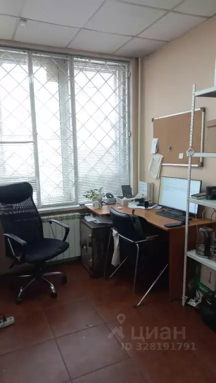 Офис в Красноярский край, Красноярск ул. Парижской Коммуны, 33 (16 м) - Фото 1