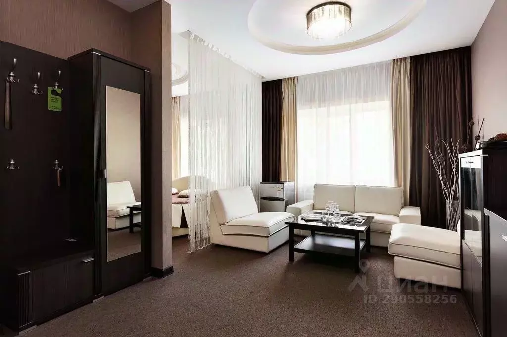 Комната Москва 11-я Парковая ул., 34А (38.0 м) - Фото 1