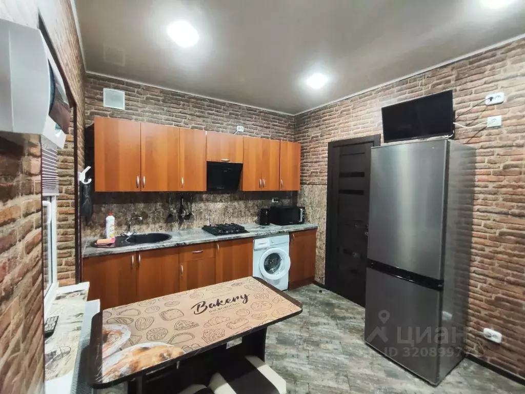 2-к кв. Краснодарский край, Крымск ул. 50 лет Октября, 2 (50.0 м) - Фото 1