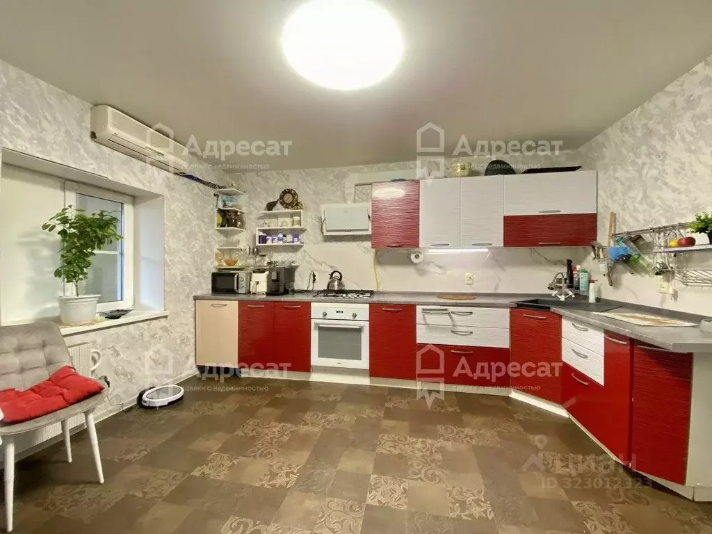 Дом в Волгоградская область, Волгоград пос. Ангарский, ул. ... - Фото 1