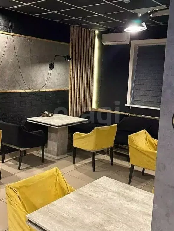 Торговая площадь в Бурятия, Улан-Удэ ул. Смолина, 67к2 (57 м) - Фото 1