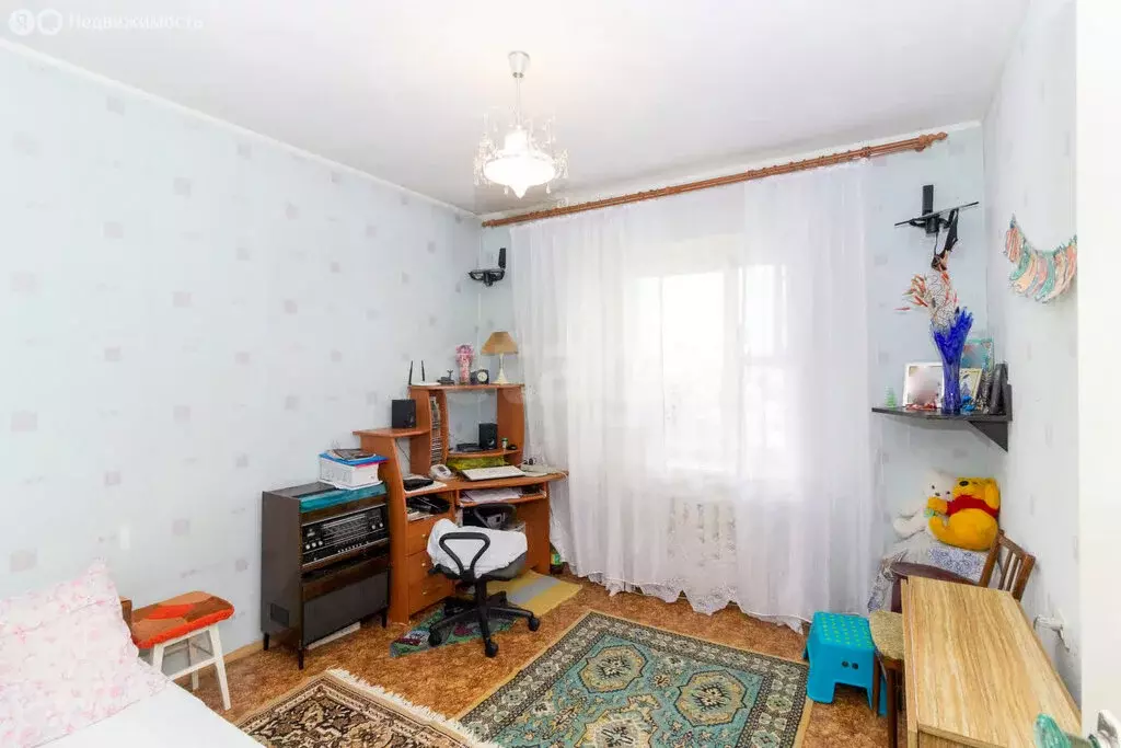 3-комнатная квартира: Тюмень, улица Демьяна Бедного, 83 (66 м) - Фото 0