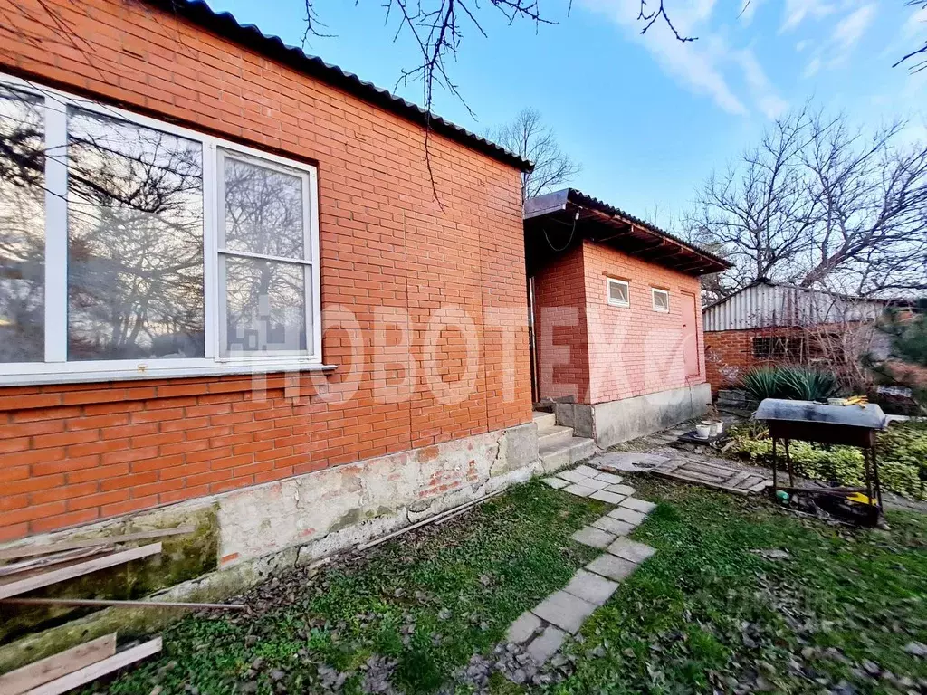 Дом в Краснодарский край, Абинский район, Ахтырское городское ., Купить дом  Ахтырский, Абинский район, ID объекта - 50011350793