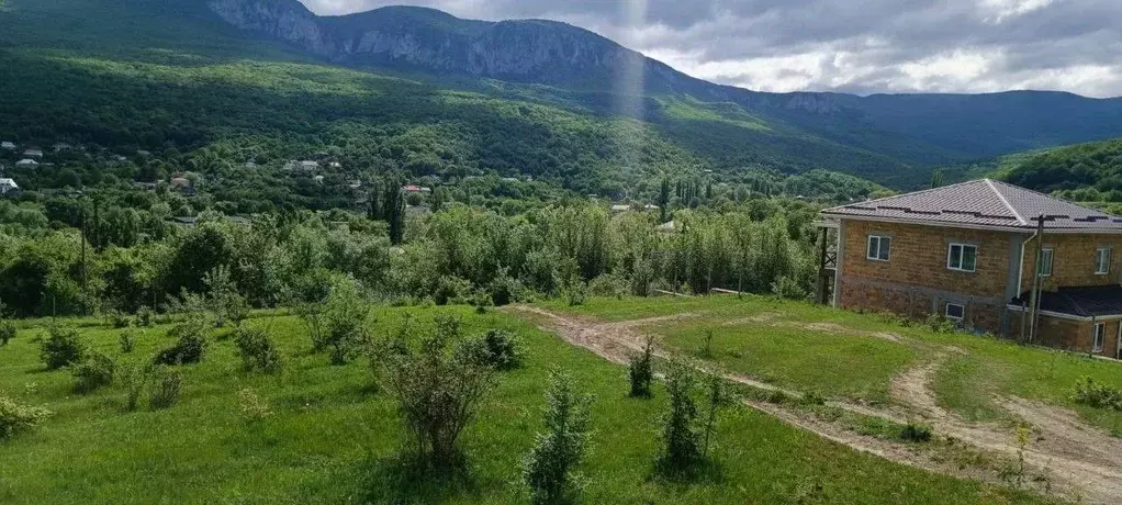 Участок в Крым, Бахчисарайский район, Голубинское с/пос, с. Соколиное ... - Фото 0