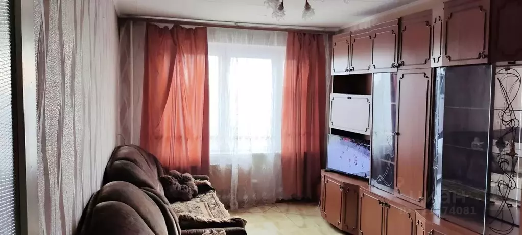 2-к кв. Омская область, Омск Саянская ул., 1А (51.4 м) - Фото 0