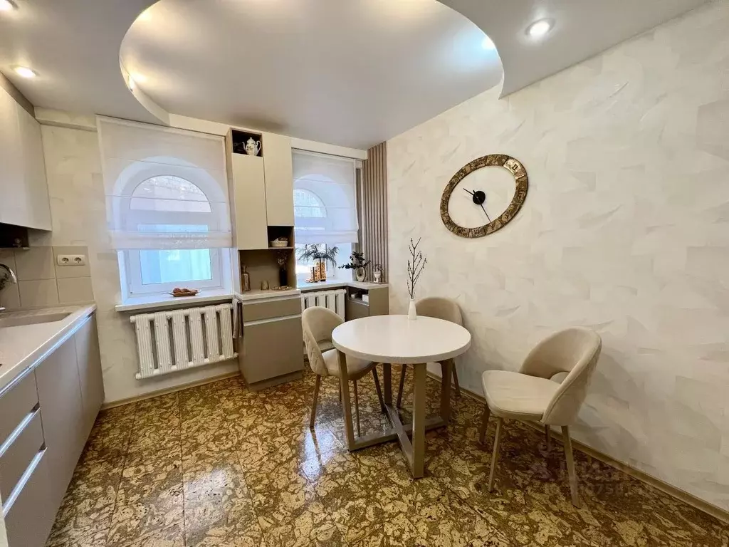 3-к кв. Кировская область, Киров ул. Ленина, 89к1 (83.0 м) - Фото 2