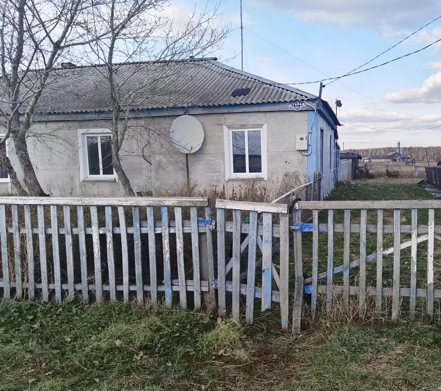 3-к кв. Омская область, Таврический район, Коянбай аул Старая ул., 22 ... - Фото 1