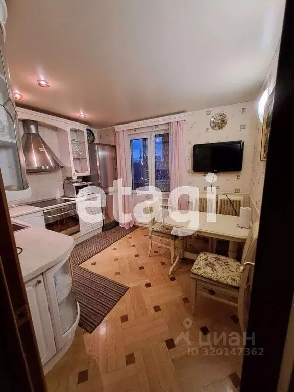 2-к кв. Санкт-Петербург ул. Турку, 26к2 (70.3 м) - Фото 0