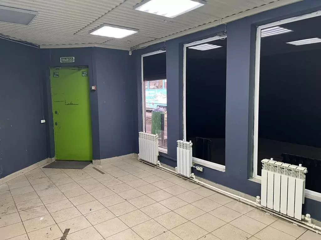 Торговая площадь в Удмуртия, Ижевск Школьная ул., 41 (35 м) - Фото 0