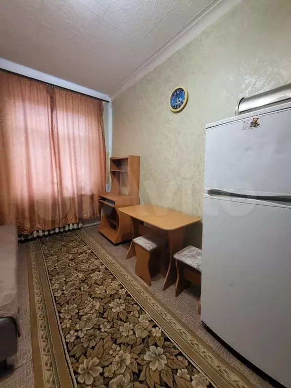 Комната 16 м в 3-к., 1/3 эт. - Фото 1