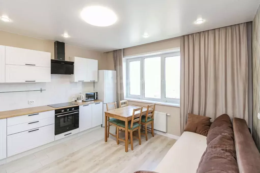 2-к кв. Тюменская область, Тюмень ул. Тальниковая, 3 (50.3 м) - Фото 1