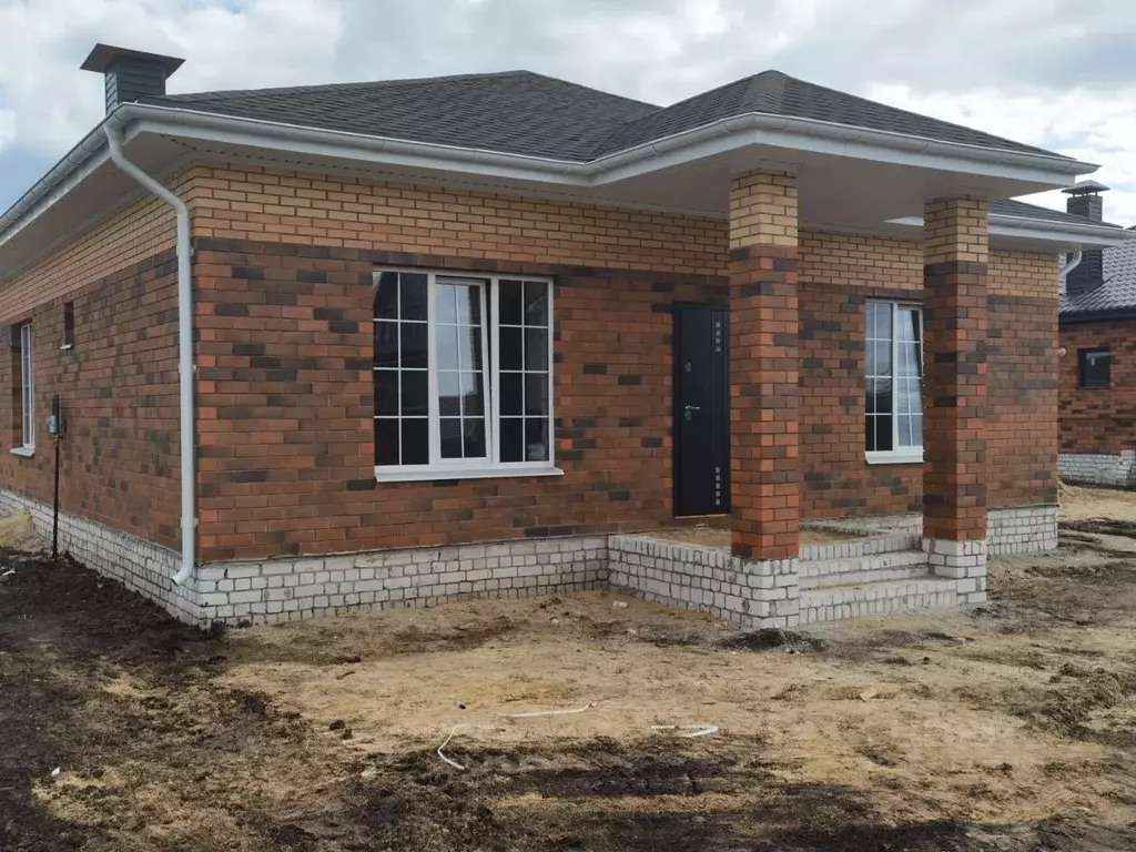 Коттедж в Воронежская область, с. Новая Усмань ул. Минина, 15 (126 м) - Фото 1