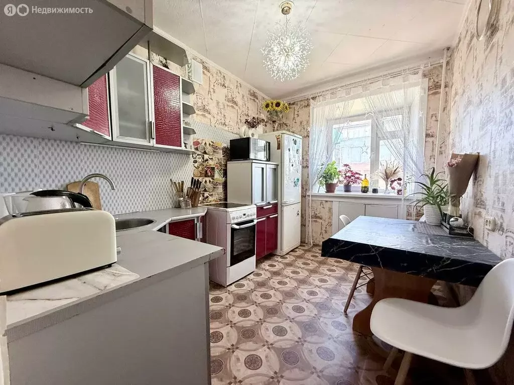 3-комнатная квартира: Нерюнгри, проспект Геологов, 61/1 (68.8 м) - Фото 0
