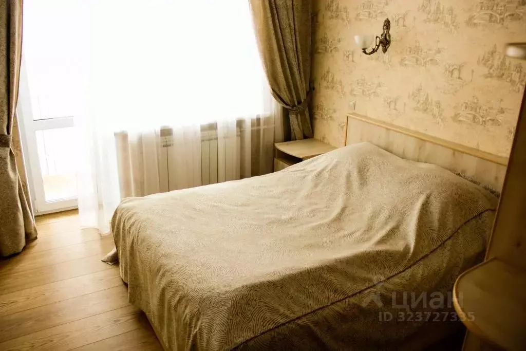 3-к кв. Омская область, Омск ул. Чапаева, 81 (62.0 м) - Фото 2