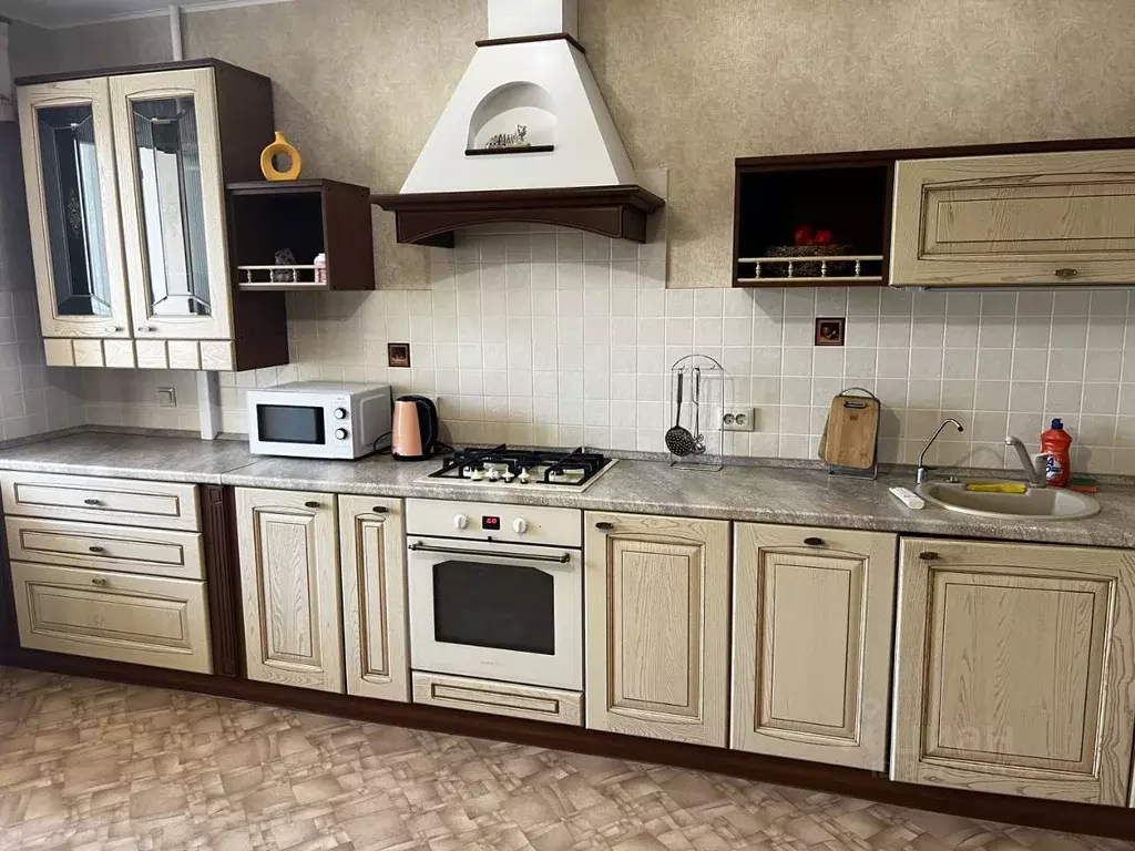 2-к кв. Башкортостан, Уфа ул. Гоголя, 63 (81.0 м) - Фото 1